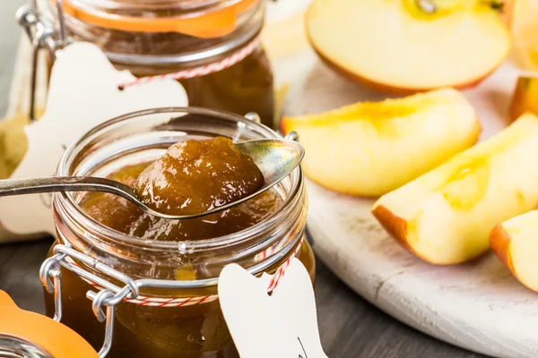 Zelfgemaakte appel boter — Stockfoto