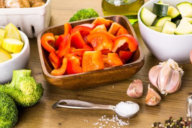 Taze malzemeler kavrulmuş sebze hazırlama