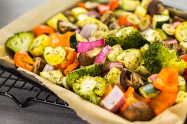 taze kavrulmuş karışık sebze