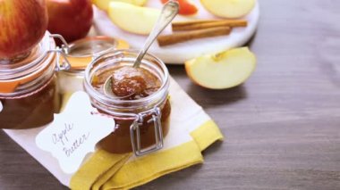 ev yapımı elma ezmesi