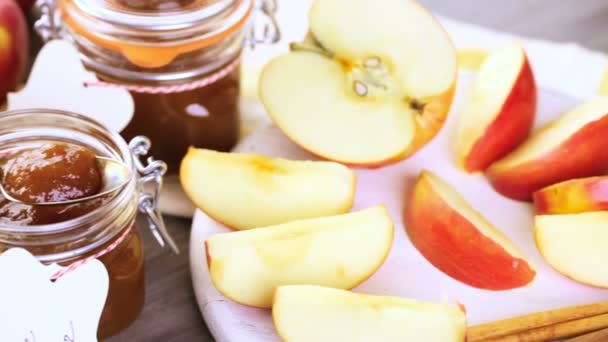 Homemade apple butter — Stock Video