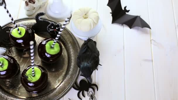 Manzanas dulces para la fiesta de Halloween — Vídeos de Stock