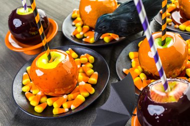 Cadılar Bayramı için şeker elma