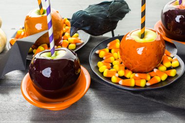 Cadılar Bayramı için şeker elma