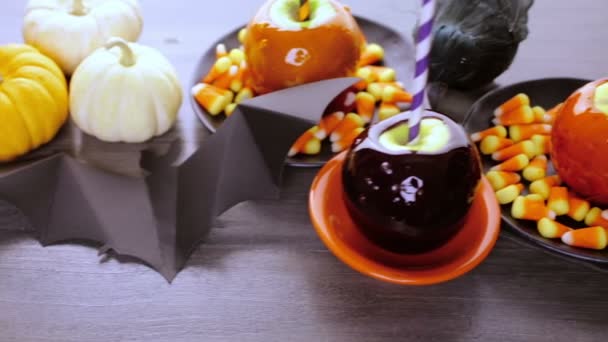 Maçãs doces de Halloween — Vídeo de Stock