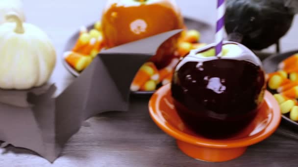 Candy appels voor Halloween — Stockvideo