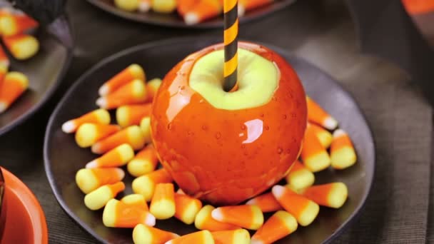 Mele caramellate per Halloween — Video Stock