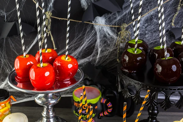 Candy apples for Halloween party — Stock Photo, Image