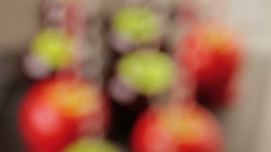 Cadılar Bayramı partisi için şeker elma