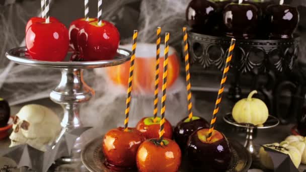 Candy apples and cake for Halloween party. — Stock Footage Candy apples and cake for Halloween party. Stock Video