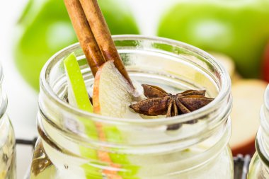 İnfüzyon elma suyu