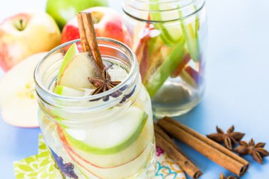 İnfüzyon elma suyu