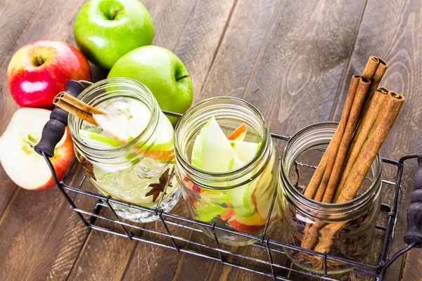 Infused apple water — Stock Photo, Image