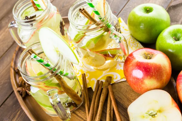 Infused apple water — Stock Photo, Image
