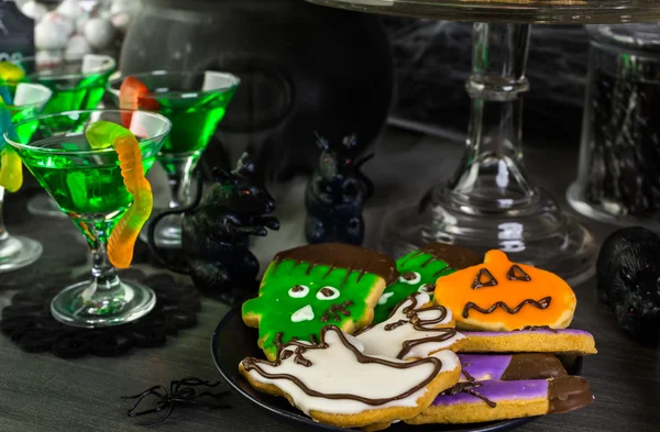 Mesa de comida para fiesta de Halloween — Foto de Stock