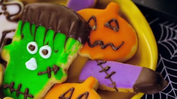 Különböző Halloween kezeli — Stock videók