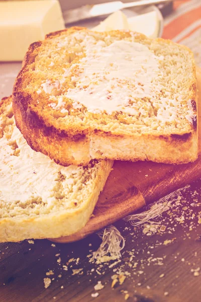 Fatias torradas de pão Sourdough — Fotografia de Stock