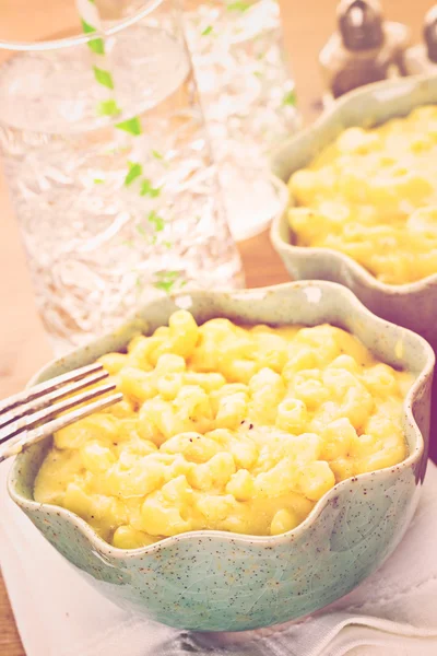 Macaroni and cheese dish — Stock Photo, Image