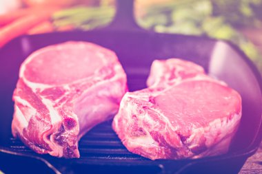 Domuz pirzolası yakın