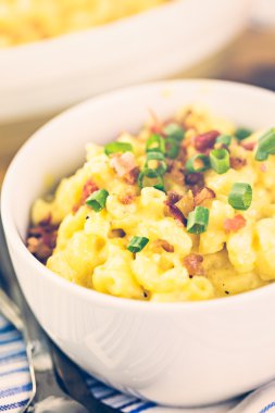 Peynirli pastırma ile makarna