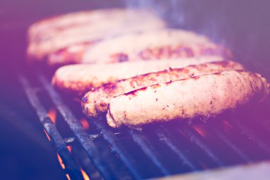 Barbekü ızgara et pişirme