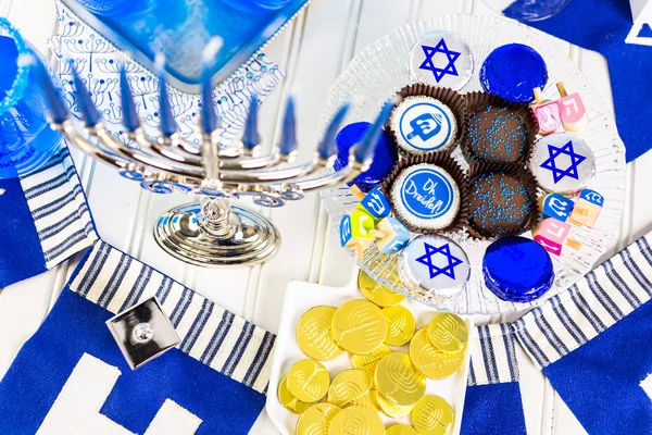 Tablo Hanukkah için ayarla — Stok fotoğraf