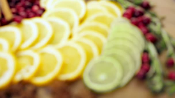 Sliced fruits for winter sangria. — Stock Video