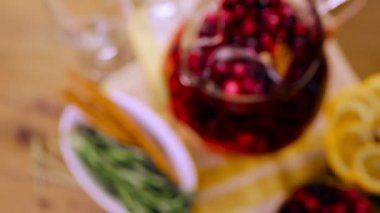 Tatil kızılcık sangria