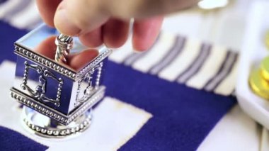 Tablo Hanukkah kutlamak için ayarla