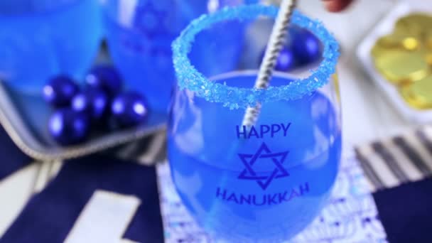 Mesa para celebrar Hanukkah — Vídeos de Stock