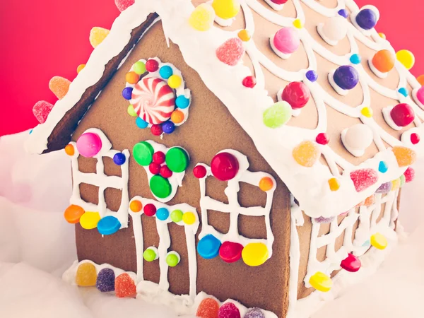 kurabiye evi dekore edilmiş