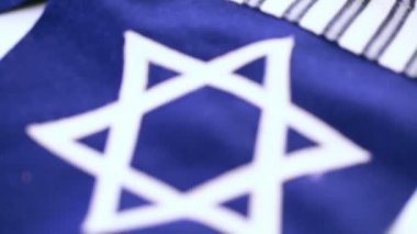 Dikişli Star of David üzerinde mavi bayrak