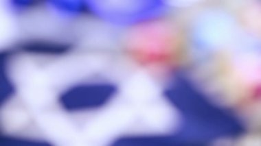 Renkli Hanukkah sevinçler