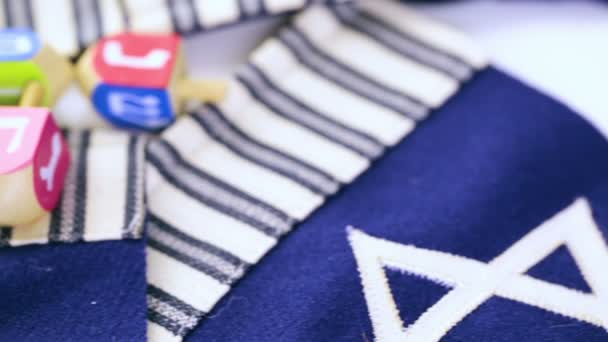 dreidels Hanoukka colorés 