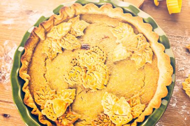 Ev yapımı balkabağı turtası.