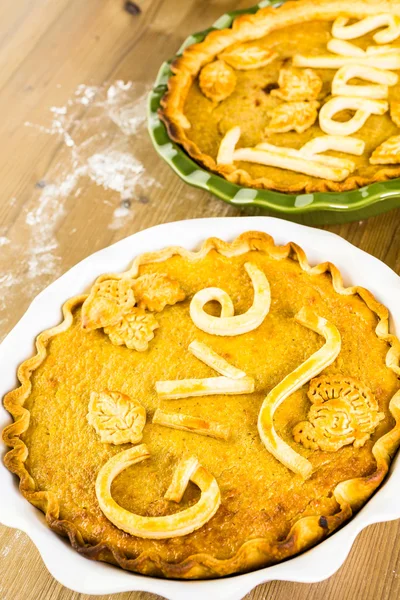 Torta di zucca con segno di ringraziamento — Foto Stock