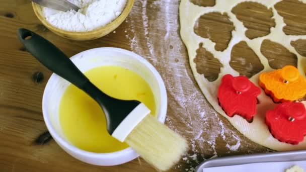 Estampador de galletas de pastel de calabaza — Vídeo de stock