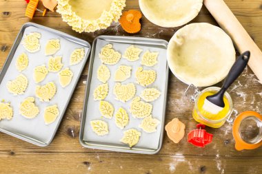 Sonbahar kesmek yapraklar, kabak pasta