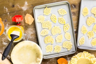 Sonbahar kesmek yapraklar, kabak pasta