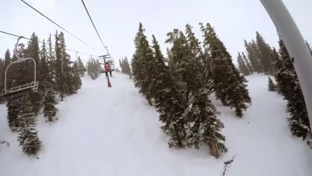 Estância de esqui no final da temporada — Vídeo de Stock