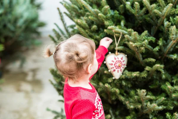 Schattig peuter meisje, kerst — Stockfoto