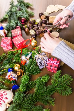 Karışık meyveli sarma çikolata