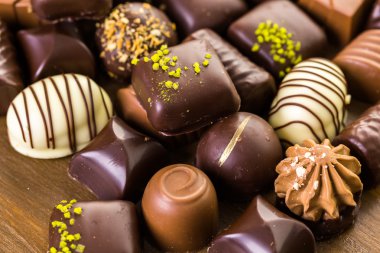 çeşitli gurme çikolata