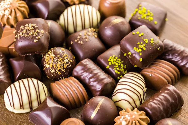 Chocolates surtidos gourmet — Foto de Stock