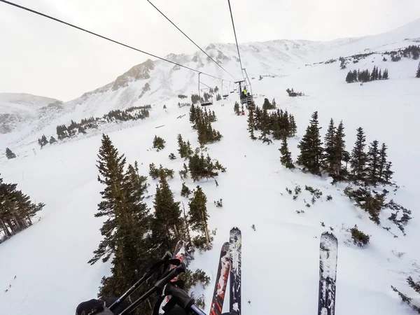 Journée d'hiver, ski alpin — Photo