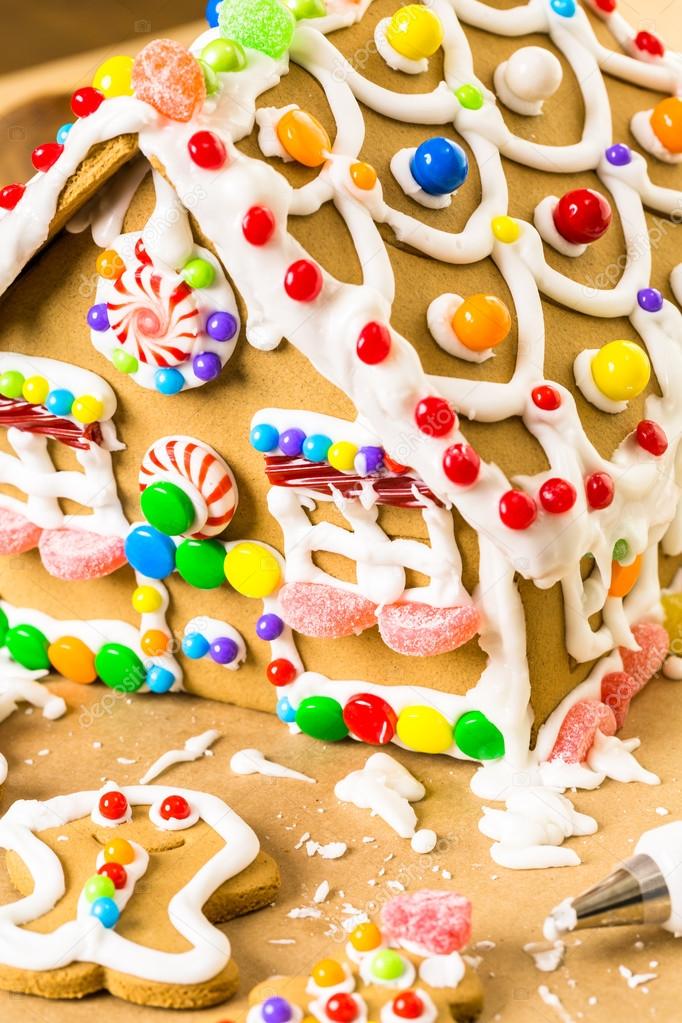 Building Gingerbread house