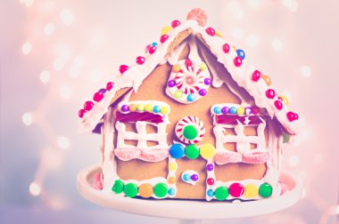 Gingerbread House Beyaz Kraliyet buzlanma ile