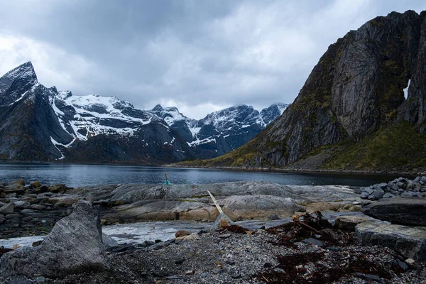 Lofoten-saaret, Norja, Reinebringenin harjanteelta — kuvapankkivalokuva