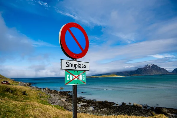 Bela paisagem da ilha lofoten Noruega destino turístico — Fotografia de Stock
