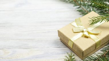 Kopya alanı olan hediye kutusu.